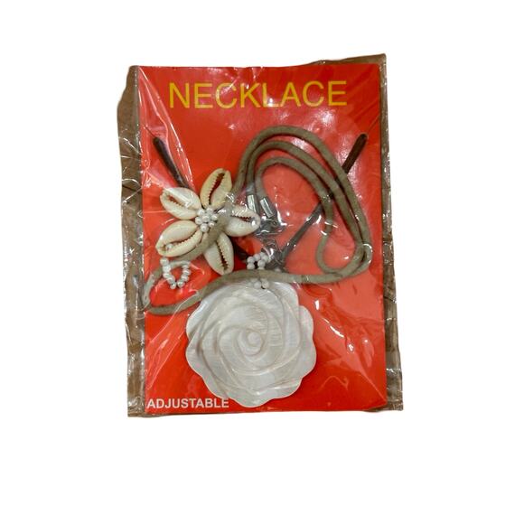 Mother of Pearl Flower Pendant and Shell Flower Pendant Necklaces NWT - Picture 3 of 5